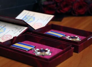 Рідним загиблих поліцейських Херсонщини вручили державні нагороди