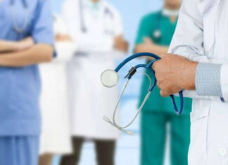 Медики з усієї України допомагають херсонським колегам