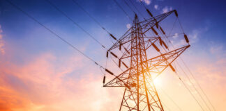 Над відновленням електропостачання на Херсонщині працюють 32 бригади