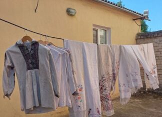 Співробітники Херсонського краєзнавчого музею допомогли білозерським колегам врятувати експонати