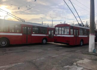 У Херсоні на маршрути вийшли два тролейбуси, які громаді передали з Миколаєва