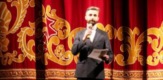 Херсонський театр імені Куліша отримав допомогу від колег з Чернівців