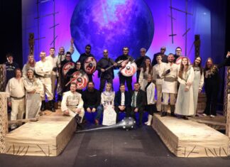 Об’єднані казкою: театри Херсона та Миколаєва презентували спільну виставу “Котигорошко проти вікінгів”