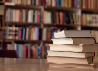 “Здай російську макулатуру — допоможи українській армії”: акція від херсонських бібліотек