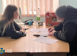 На Херсонщині затримали ще двох колаборантів, які змушували односельчан «голосувати» на псевдореферендумі