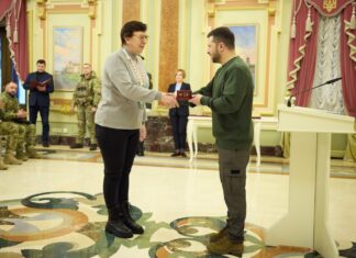 Президент відзначив херсонців державними нагородами