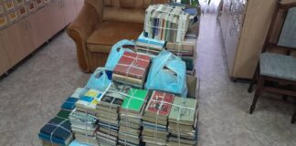 Як у Херсоні проходить акція зі збору пропагандистської літератури для потреб ЗСУ