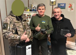 Миколаївські аудитори придбали квадрокоптер військовим на Херсонському напрямку