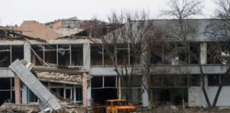 Надсилають книги з усієї країни: як у Посад-Покровському відновлюється бібліотека