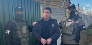 СБУ затримала ексдепутата-зрадника та його спільницю, які наводили російські ракети на Херсон