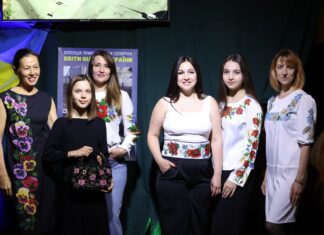 У Херсоні в укритті провели модний показ