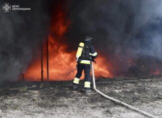 Російські обстріли Херсонщини забруднили повітря на 145 млрд гривень