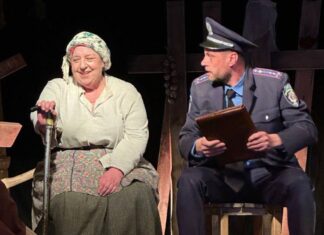 Херсонський театр відновив виставу про Чорнобильську зону відчуження