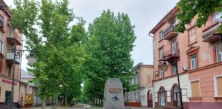 Прогулянка головною пішохідною вулицею Херсона (фото)
