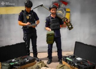 Піротехніки Херсонщини отримали обладнання для розмінування