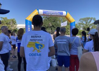 Переселенці з Нової Каховки організували в Одесі пробіг на підтримку тимчасово окупованих міст