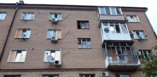 Поранені жителі та пошкоджені будинки: наслідки російських обстрілів Херсонщини минулої доби