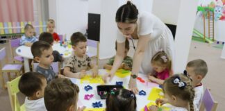 Педагогиня з тимчасово окупованого Таврійська відкрила дитячий центр у Миколаєві