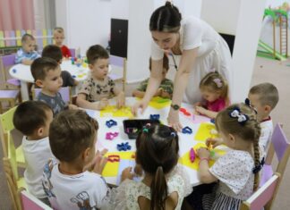 Педагогиня з тимчасово окупованого Таврійська відкрила дитячий центр у Миколаєві