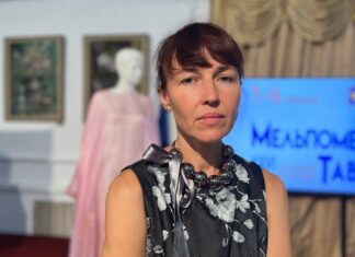 Мисткиня з Херсона Яна Голуб’ятникова розповіла миколаївцям про створення костюмів