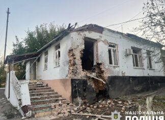 Одна людина загинула, 16 поранених: наслідки російських обстрілів Херсонщини минулої доби