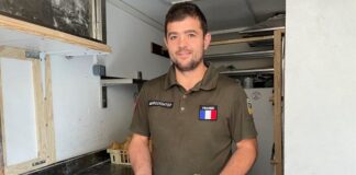 Як французький пекар волонтерить у Херсоні