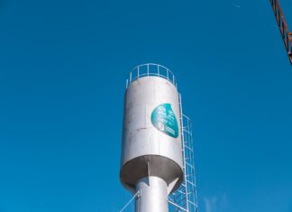 Завдяки благодійникам у Борозенській громаді встановили дві водонапірні вежі