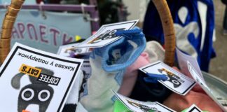 У День Святого Миколая херсонцям дарували шкарпетки і каву (фото)