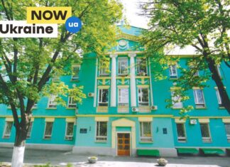 Трудовий колектив херсонської лікарні імені Карабелеша звернувся до Президента України