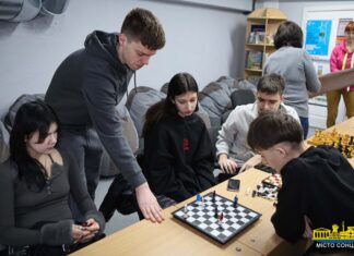 У Херсоні для молоді працює брейн-клуб “Ліга переможців”