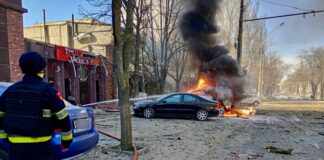 Російська авіація вдарила по центру Херсона