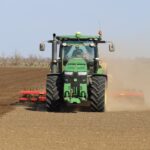 На полях правобережжя Херсонщини триває посівна кампанія