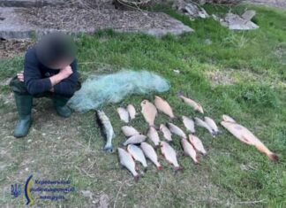 На Херсонщині виявили браконьєрів, які ловили рибу у нацпарку