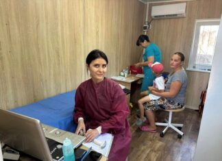 Медики Херсонської дитячої обласної лікарні продовжують рятувати дітей під обстрілами