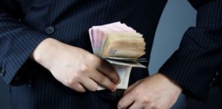 Посадовців одного з вищих навчальних закладів Херсона підозрюють у розтраті понад мільйона гривень