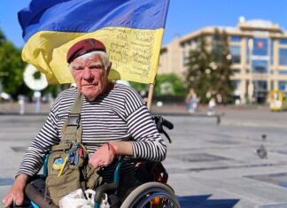 Народним доброчинцем року може стати херсонський волонтер дядя Гриша