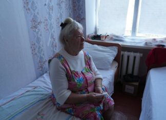 Як вимушені переселенці з мікрорайону Корабел у Херсоні облаштувались у шелтерах
