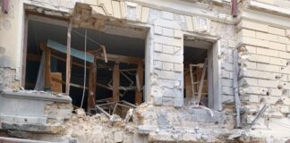 У херсонських музеях російським загарбникам ввижаються “бази ЗСУ”