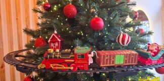 З надією та вірою: Херсон готується до Різдва та Нового року (фото)