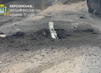 У Херсоні російські війська обстріляли маршрутку