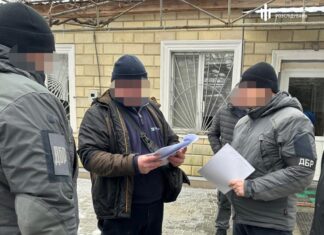 Дрова для військових за завищеними цінами: херсонському посадовцю повідомили про підозру