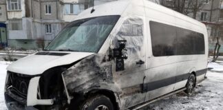 На Херсонщині внаслідок російських обстрілів троє поранених, пошкоджені авто та будинки
