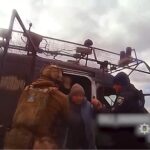 Поліцейські евакуювали подружжя, яке самотужки вийшло з фронтового Берислава