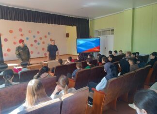 Окупанти продовжують мілітаризацію школярів на лівобережжі Херсонщини