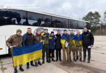 З російського полону повернулись захисники та цивільні з Херсонщини