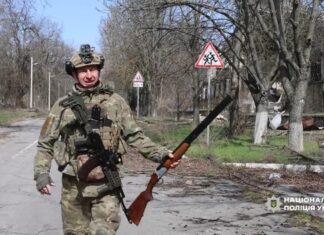 Як на Херсонщині мобільно-вогневі групи поліції захищають від ворожих дронів