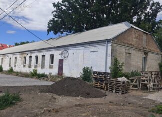 Підрядник нажився на відновленні музею в Бериславському районі
