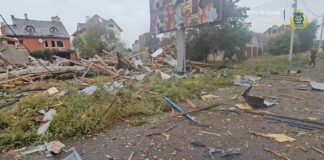 Російські окупанти скинули на Херсон десять авіабомб