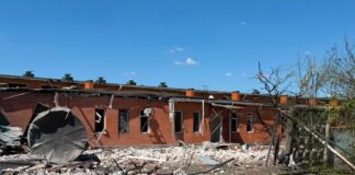 Російські окупанти атакували Херсон авіабомбами