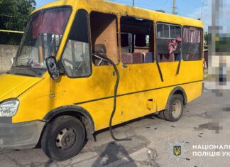 У Херсоні російський дрон атакував маршрутку